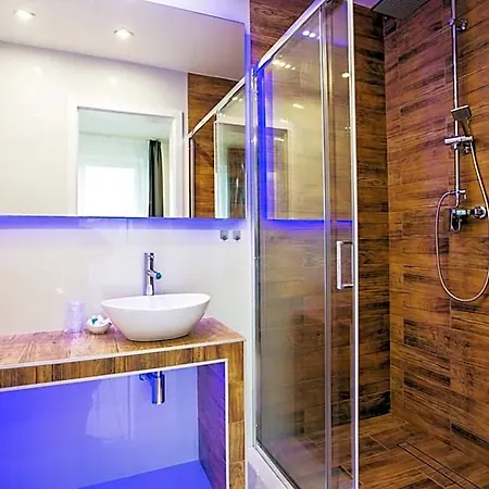 Aparthotel Adonis