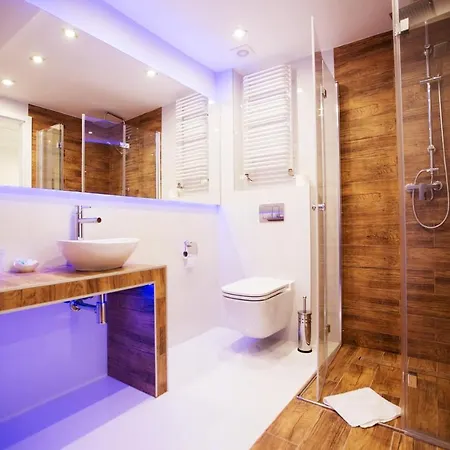 Aparthotel Adonis 3*